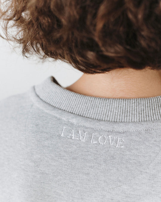 I AM LOVE Sweatshirt (heather grey)